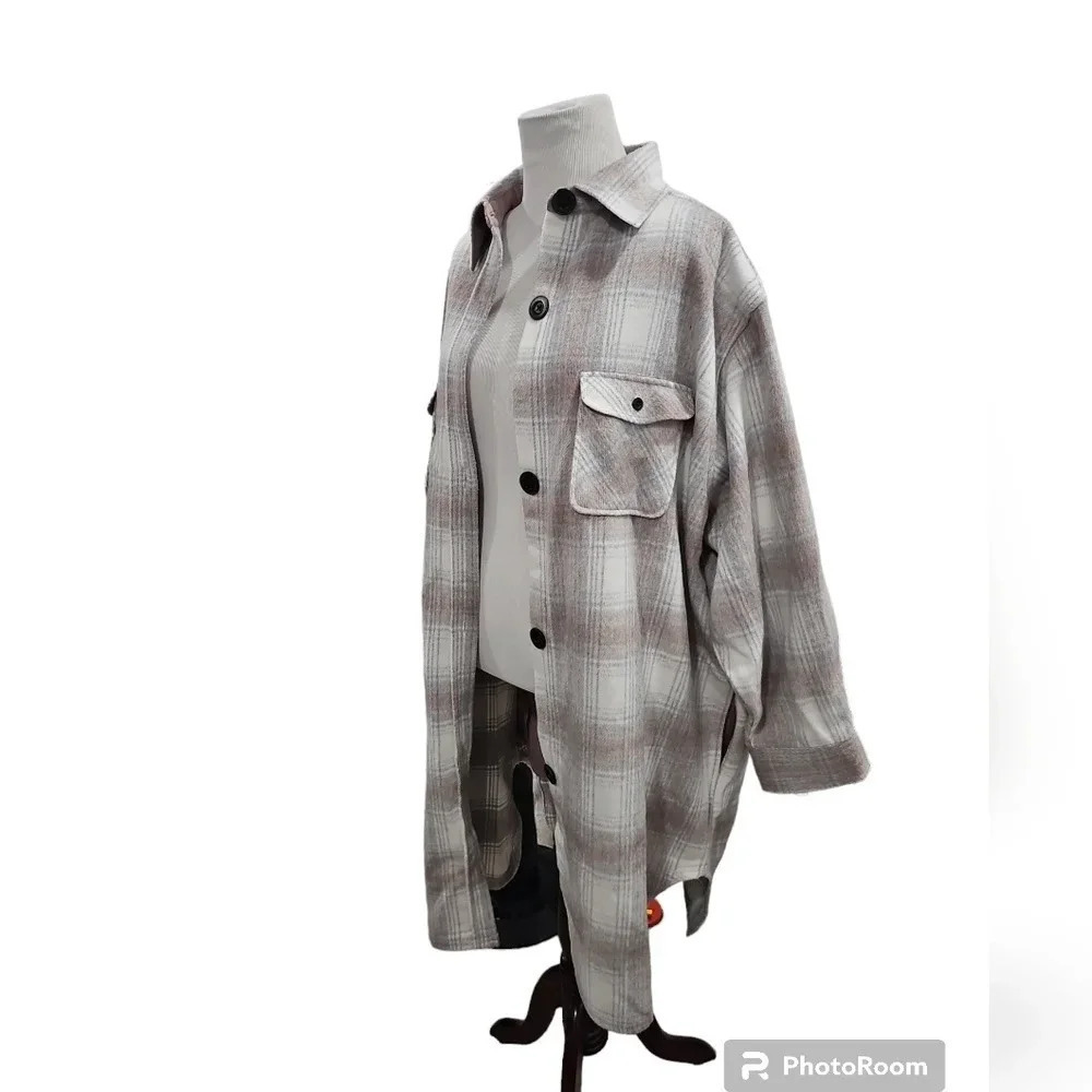 Basin and Range Plaid Oversized Shacket Medium/Large - Picture 5 of 8